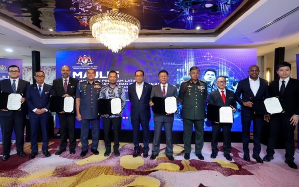 前总司令阿都阿兹受委国民服务理事会主席