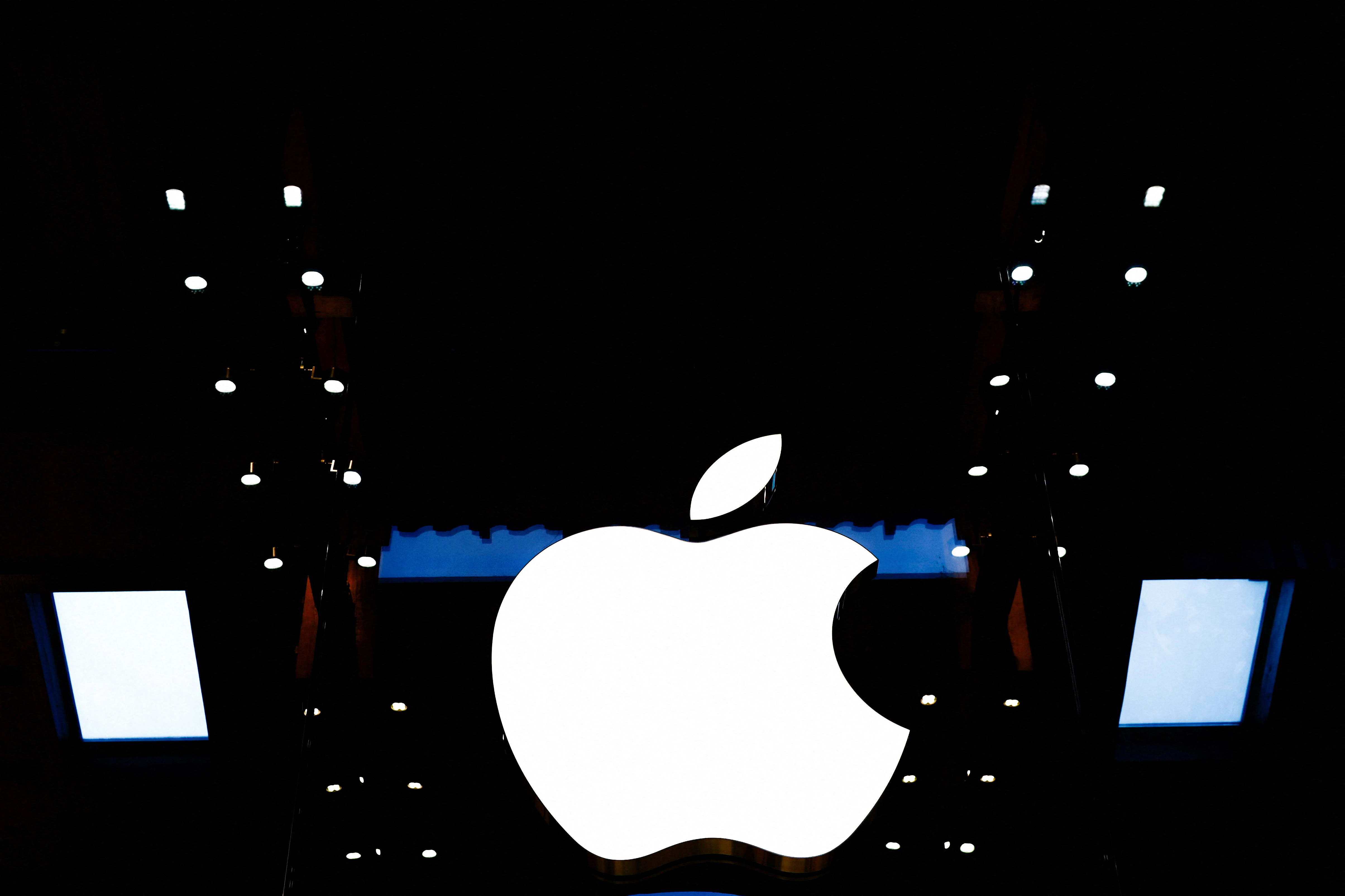 Apple ready to open its wallet in AI catch-up game
