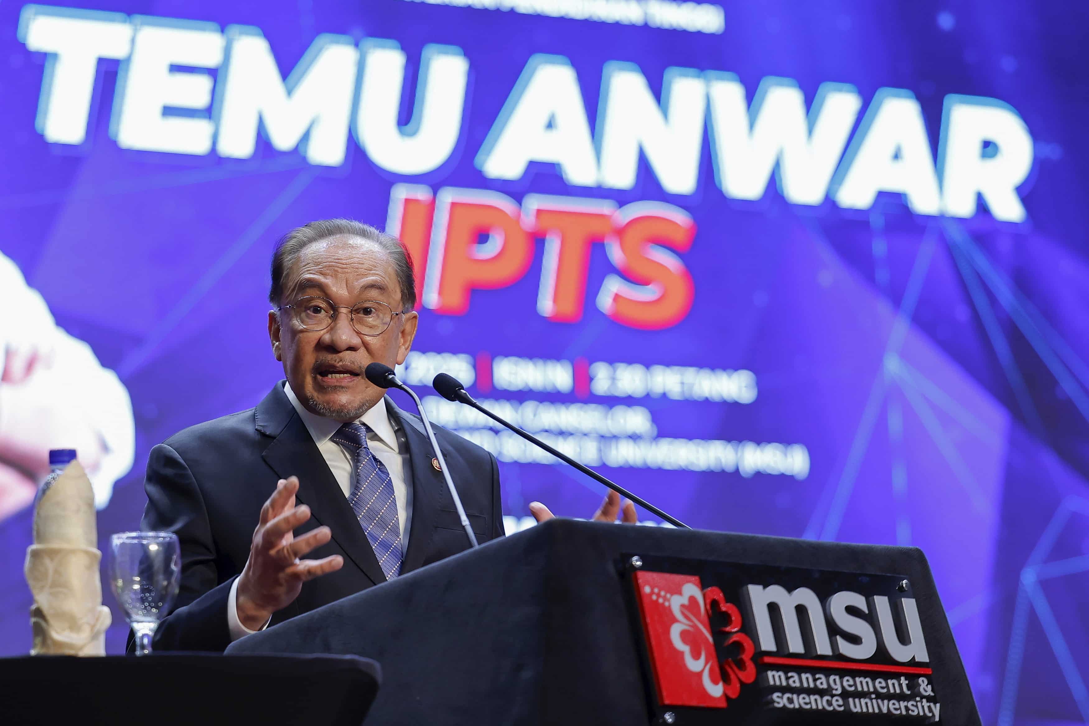 PM seru pelajar IPT segera suaikan diri dengan perubahan global