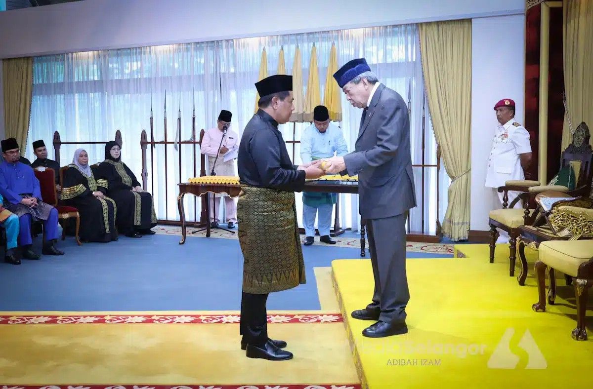 雪州苏丹颁委任状予32官员