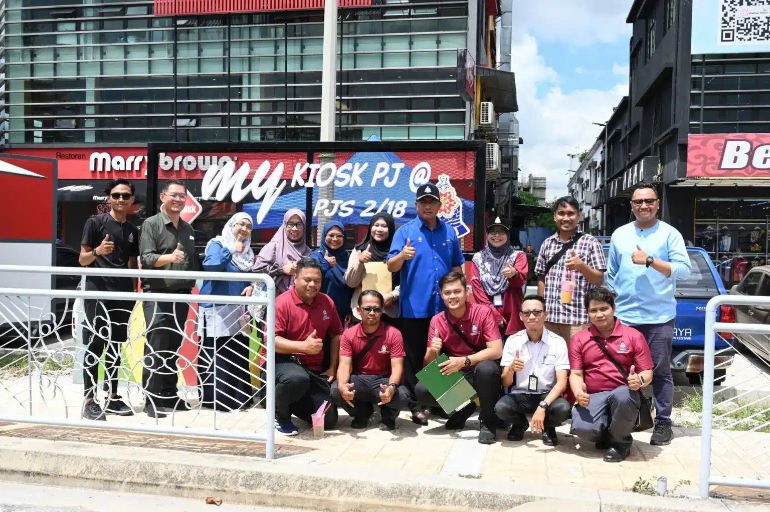 八打灵再也市厅移交10个销售亭  助小型商家拓展生意