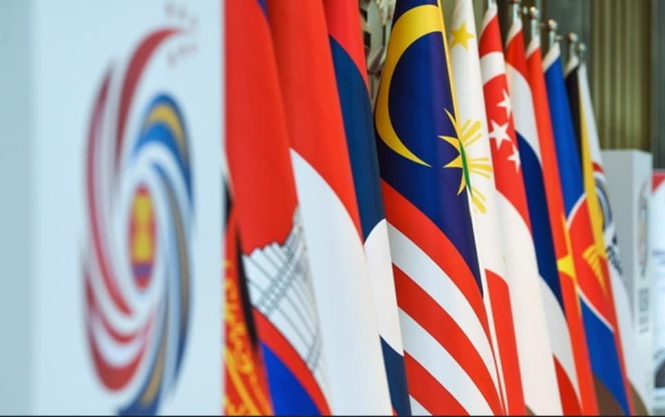 大马不认同“中国威胁”论    安华：东盟应与各大国打交道