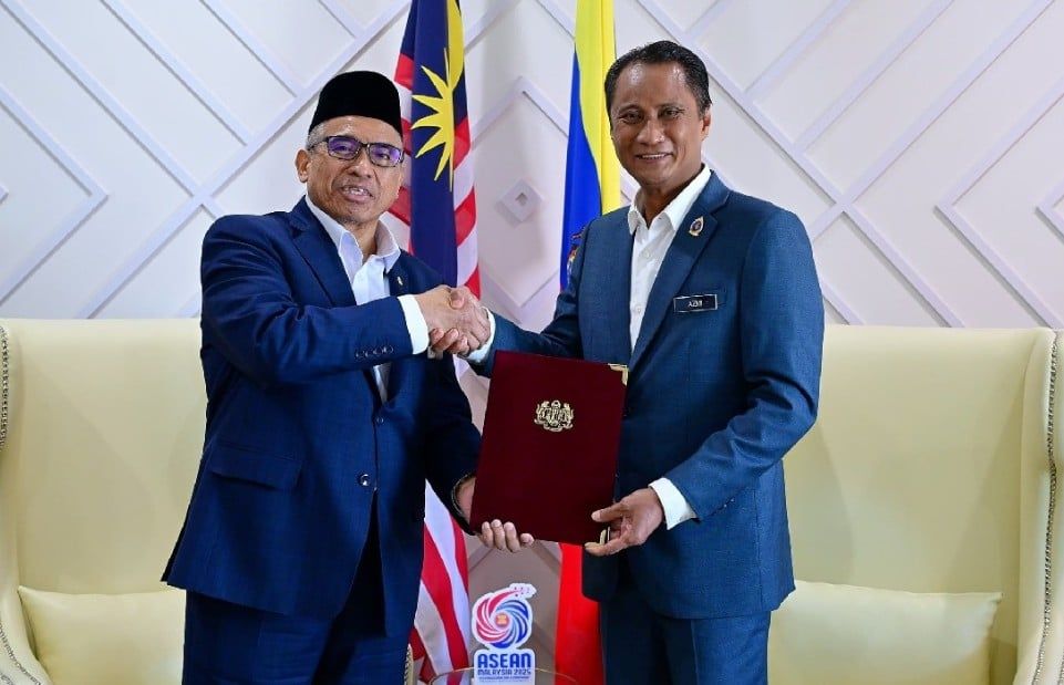 阿兹米受委王宫总管   任期从7月1日生效