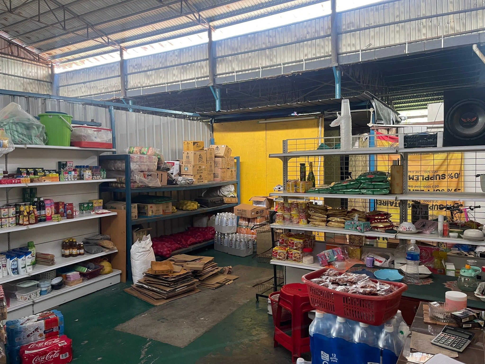 外籍者无牌经营杂货店 遭瓜冷市会取缔