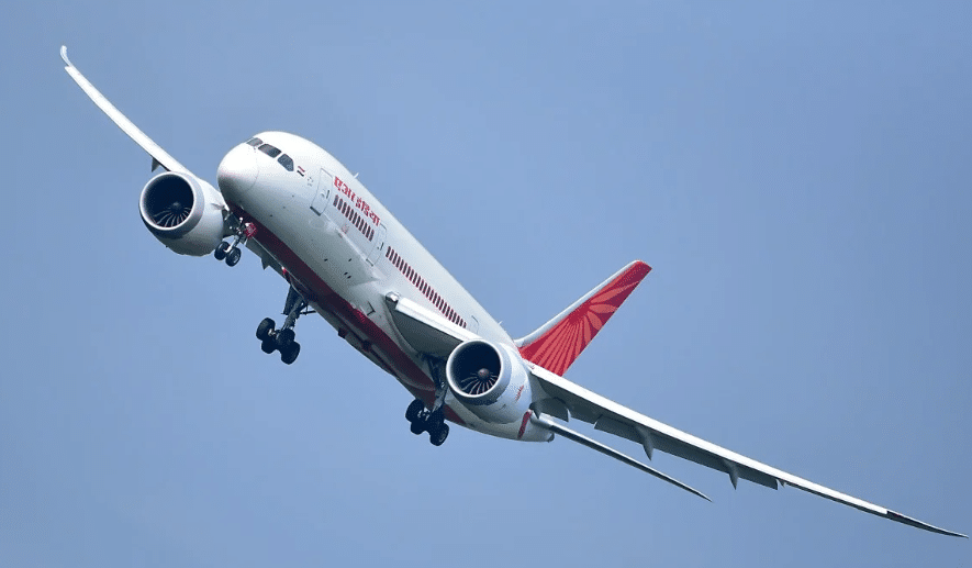 ஏர் இந்தியா விமானம் தொழில்நுட்ப கோளாறால் உடனடி தரையிறக்கம்