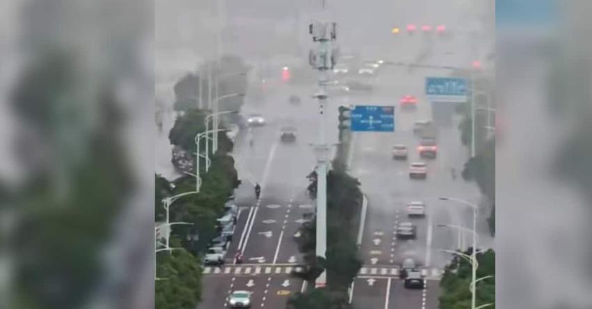 台风“蝴蝶”登陆中国南部 气象台发黄色警报