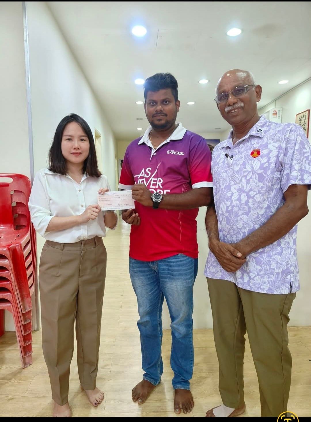 ஆதரவற்ற  மாணவர்களை அரவணைக்கும் மைகித்தா இயக்கம்