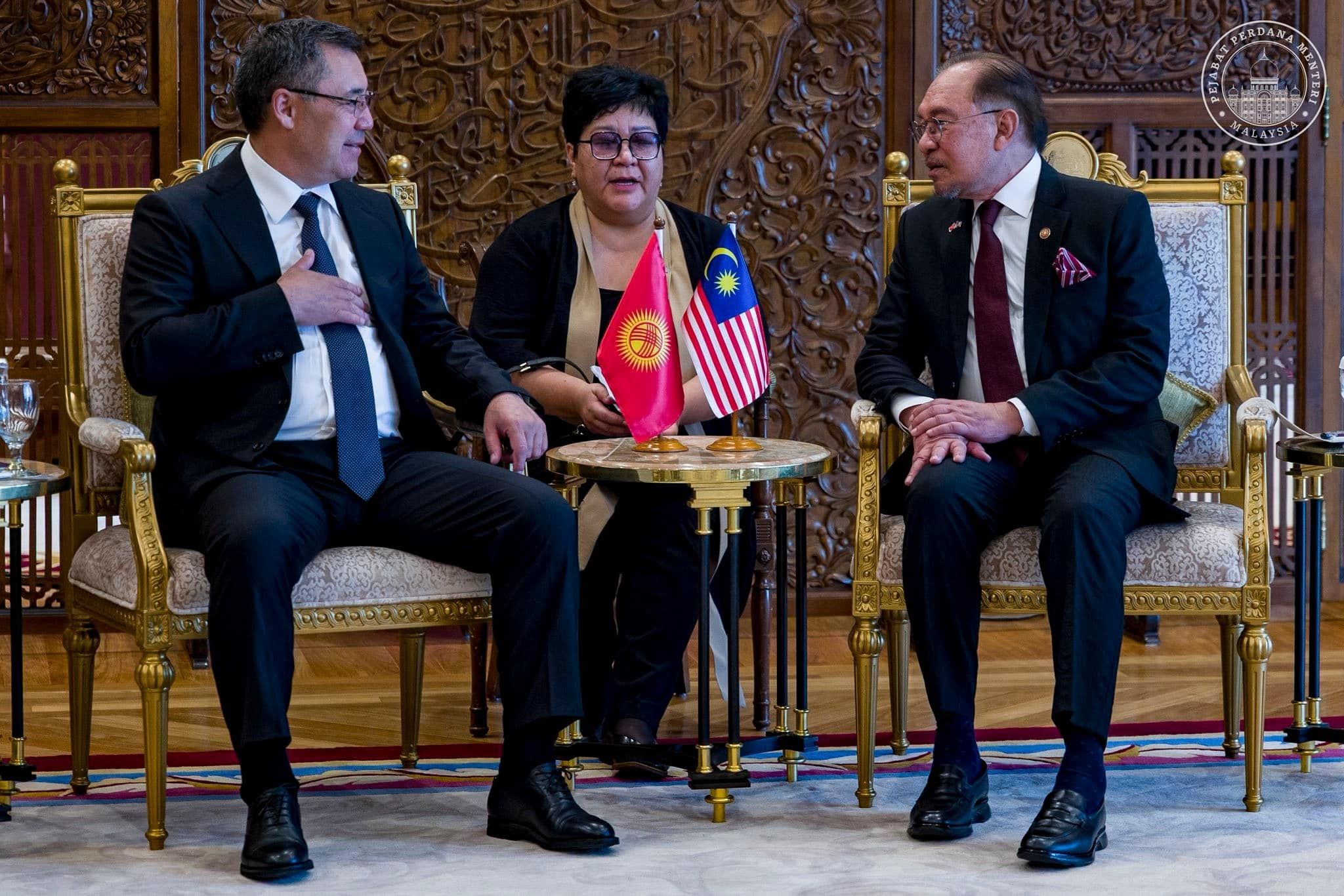 吉尔吉斯致力深化与马合作  两国双边关系处最高水平