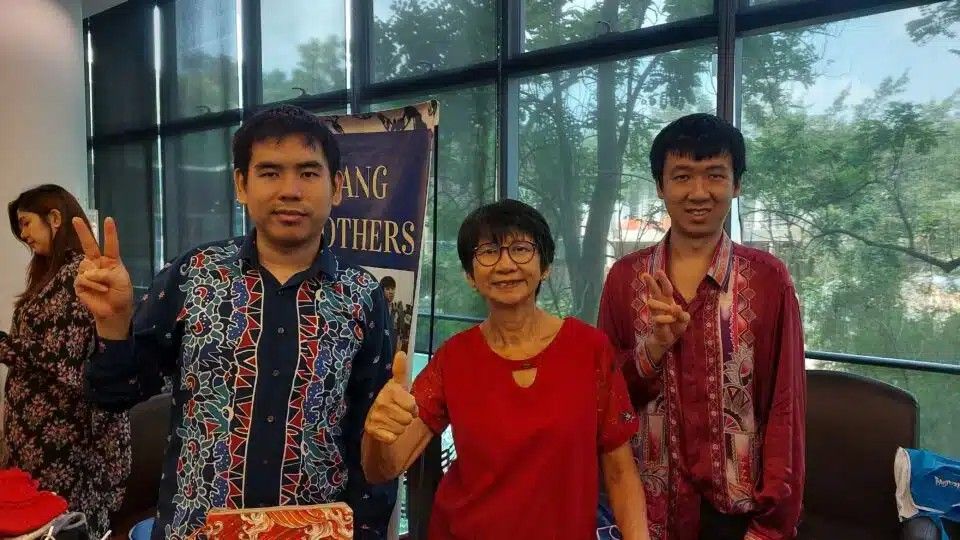 自闭症青年展现艺术才华 母亲欣慰孩子拥有技能