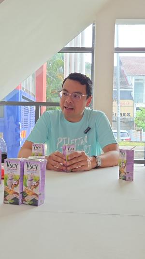 吁理性看待优大“性别平等周”活动   李健聪：派保险套是体现公共责任