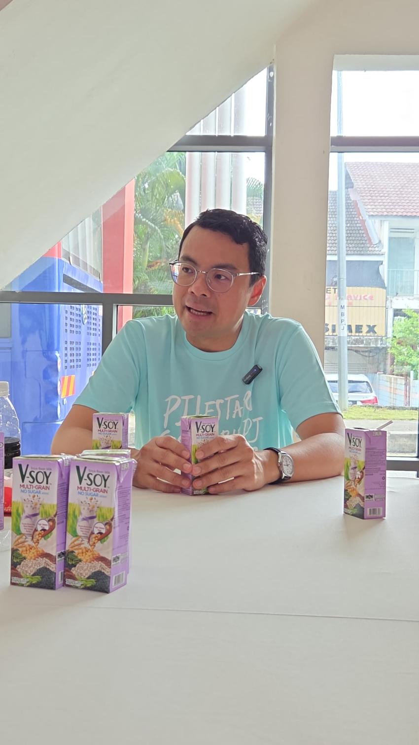 吁理性看待优大“性别平等周”活动 李健聪:派保险套是体现公共责任