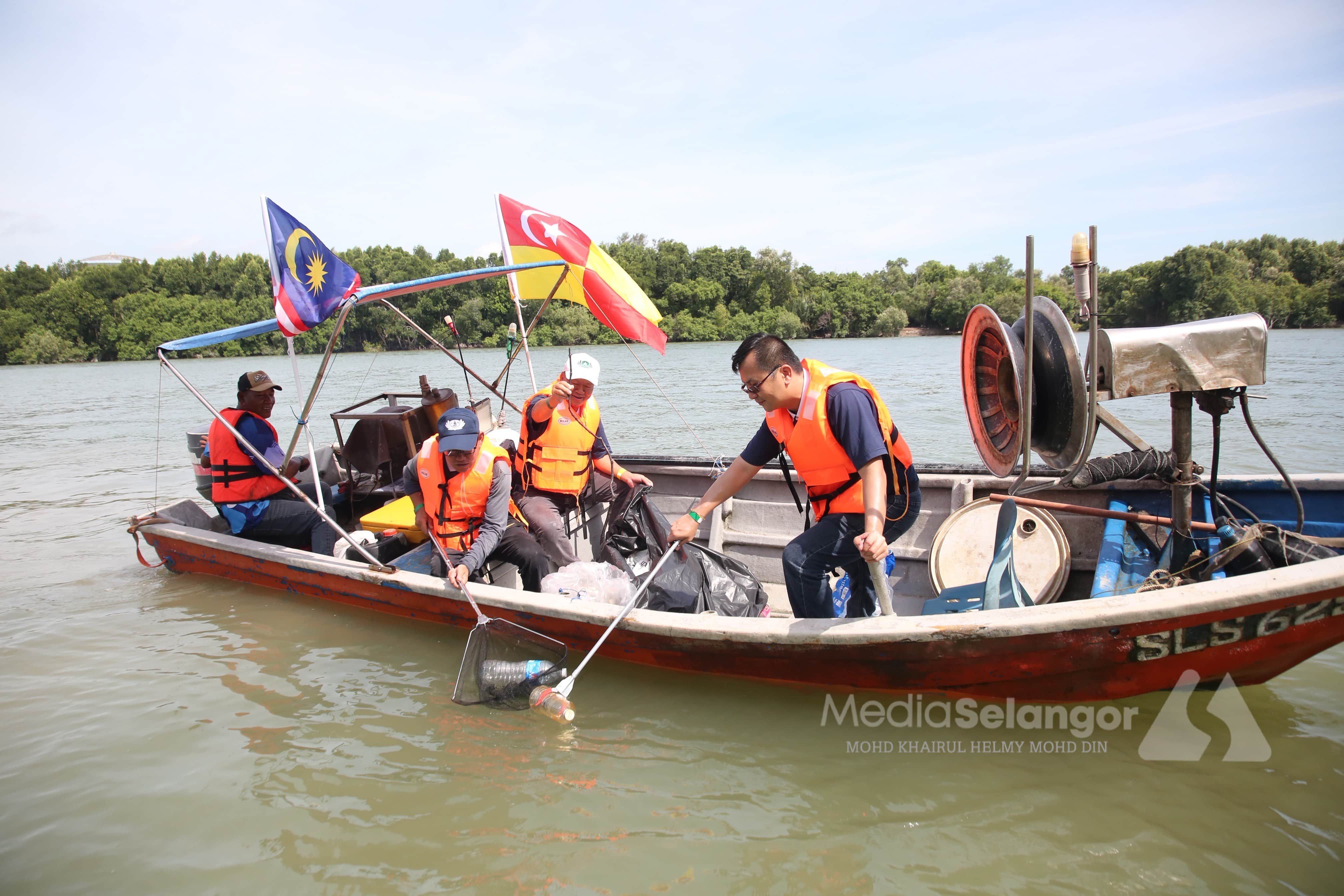 500人响应清理巴生河运动 3小时收取1234公斤垃圾