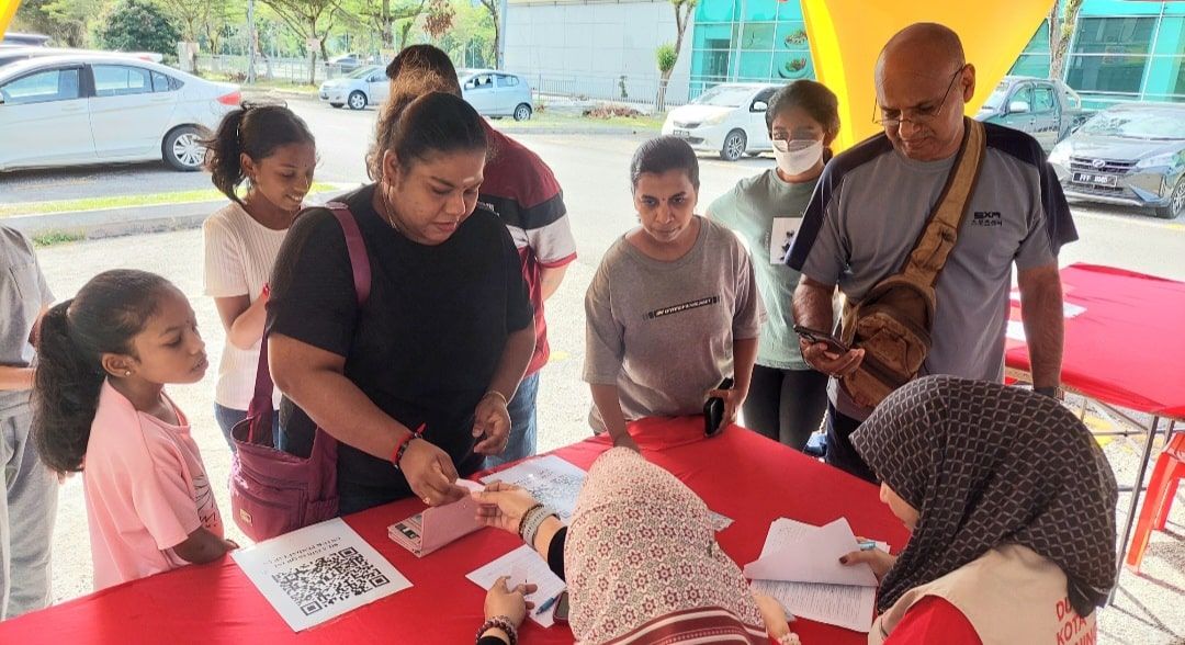 கோத்தா கெமுனிங் தொகுதியில் இன்புளுயென்ஸா தடுப்பூசி இயக்கம்- 200 பேர் பயன்