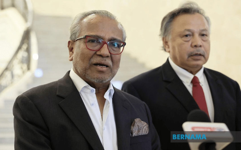 ரகசியத்தைப் பாதுகாக்கும் ஒப்பந்தத்தை மீறியதற்காக 9,000 கோடி ரிங்கிட் இழப்பீட்டை பப்ளிக் வங்கி வழங்க உத்தரவு