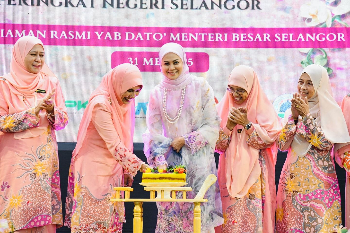 雪妇联会邀苏丹后庆母亲节  与逾400人共渡温馨时刻