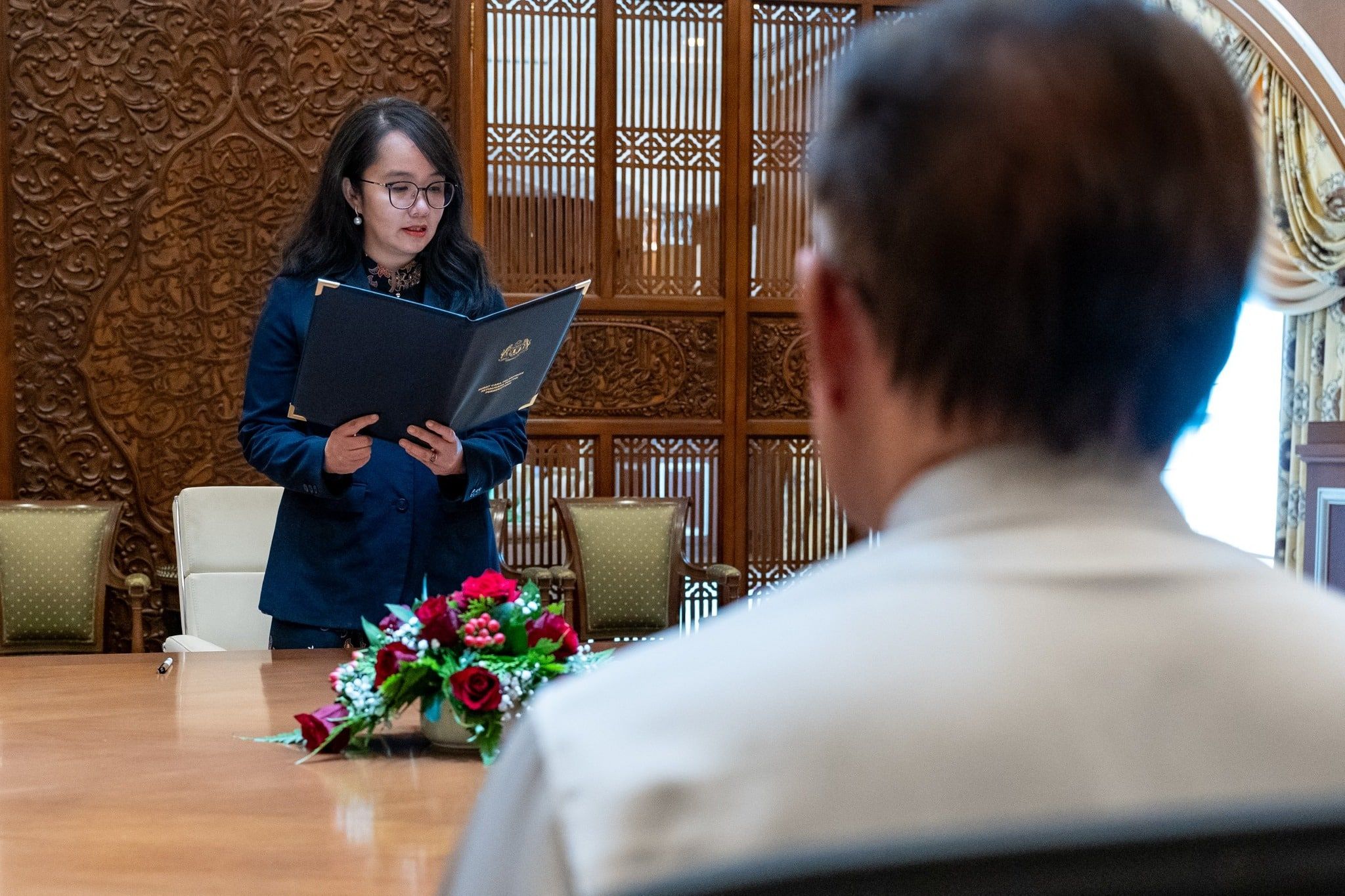 宣誓任哥宾星政治秘书  黄美诗：为国家进步全力以赴