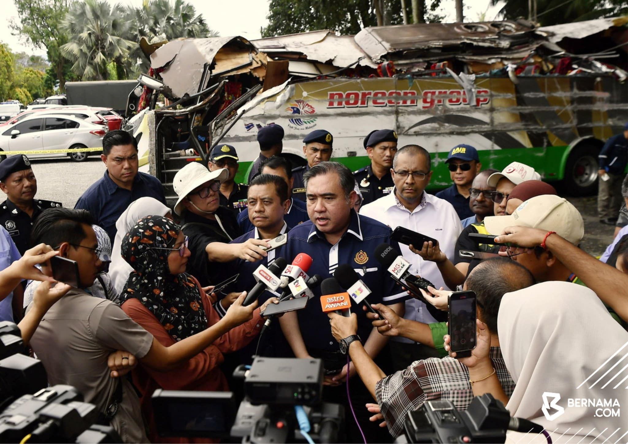 UPSI车祸：陆交局开档调查把巴士公司控上庭