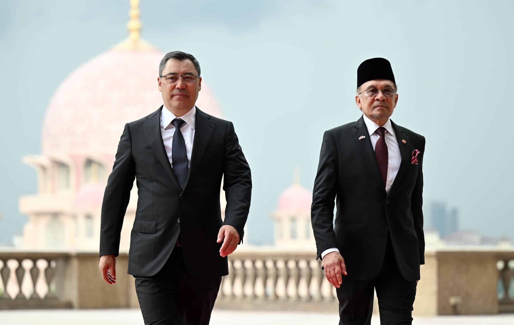 吉尔吉斯总统访马：推动旅游.卫生.高教.数码转型合作