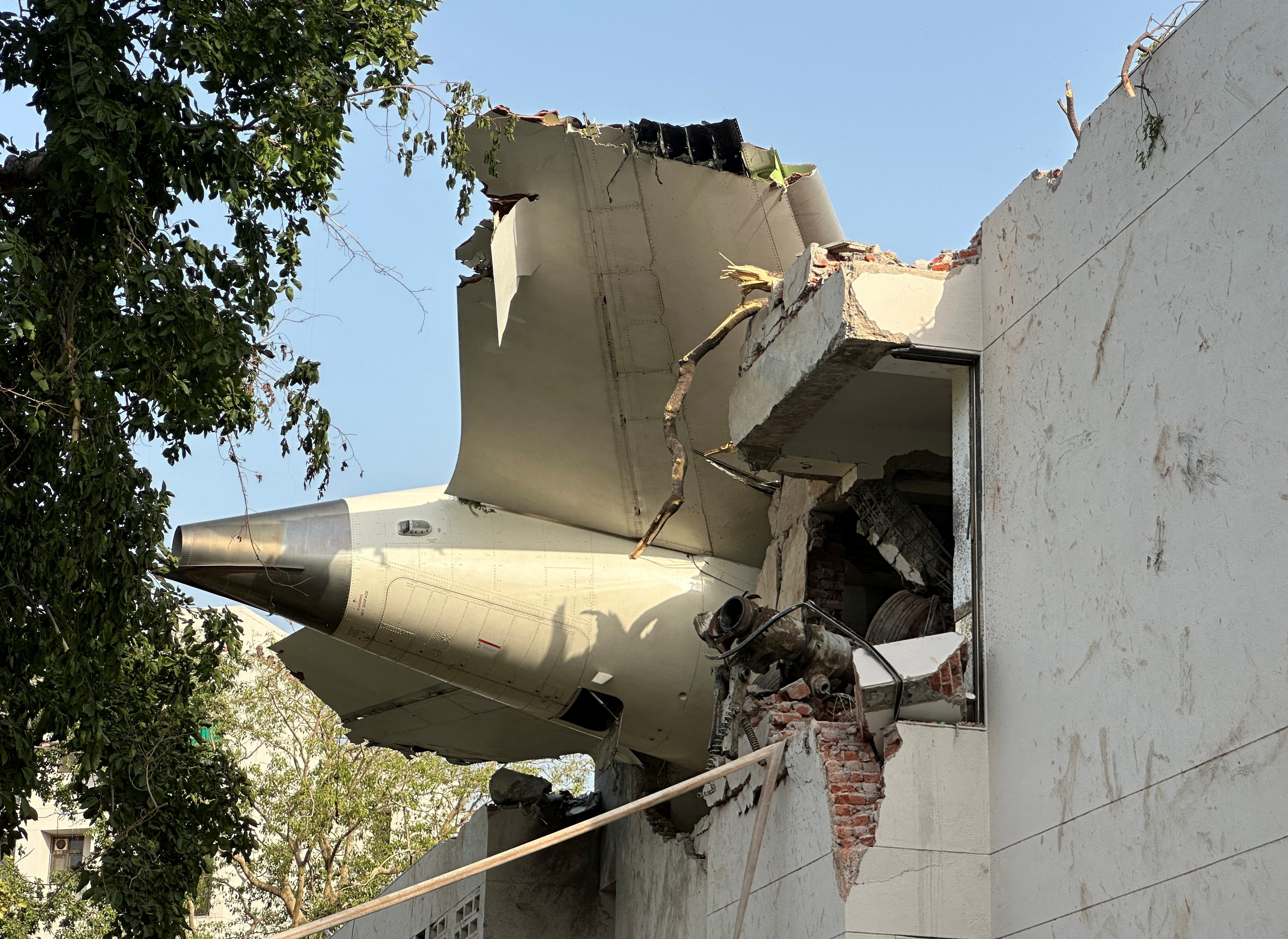Anwar conveys condolences over Air India crash