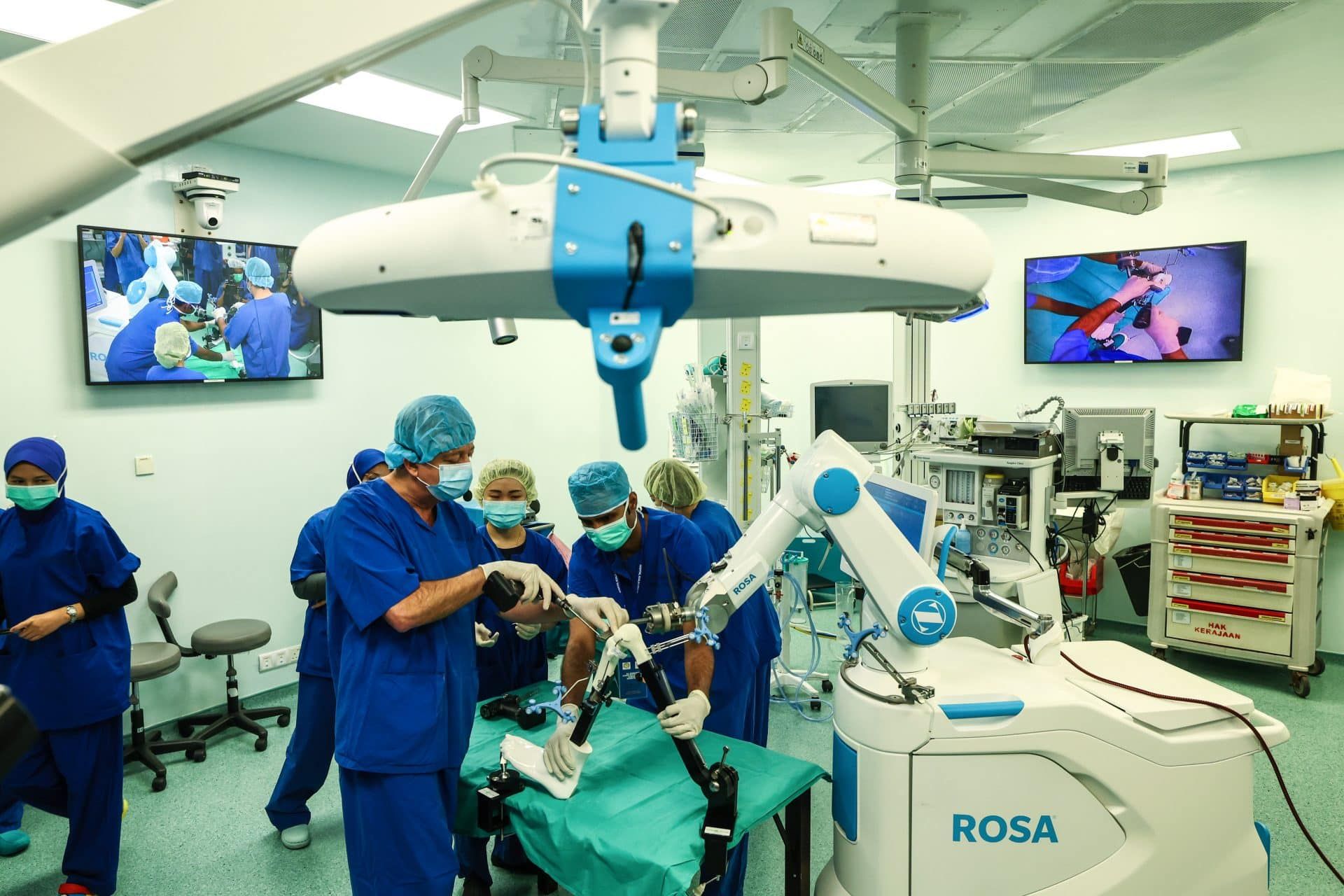 தனியார் சுகாதார துறையில் அதிகரித்து வரும் செலவுகளை நிவர்த்தி செய்ய குழு அமைக்கப்பட்டது