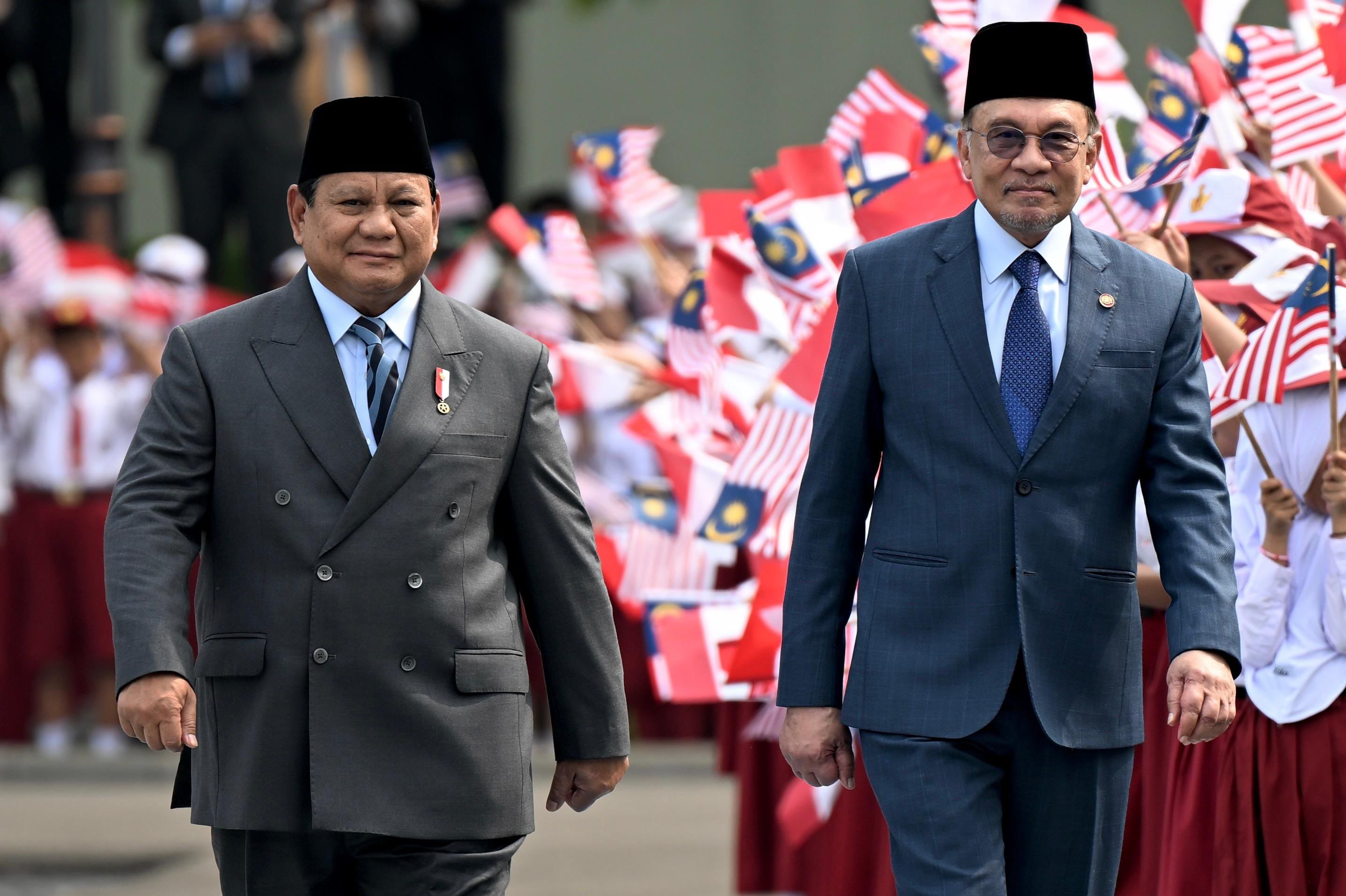 PM arrives in Jakarta for yearly consultation with Prabowo
