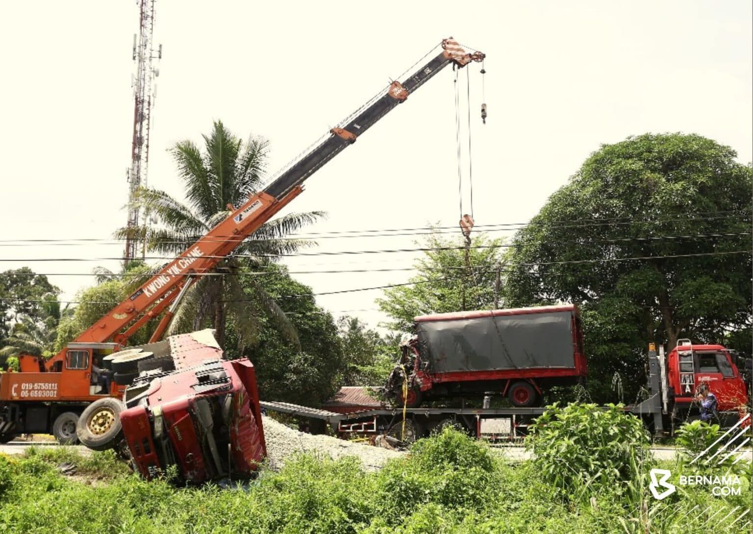 Laporan awal nahas FRU: Kesan brek buktikan lori masuk laluan bertentangan