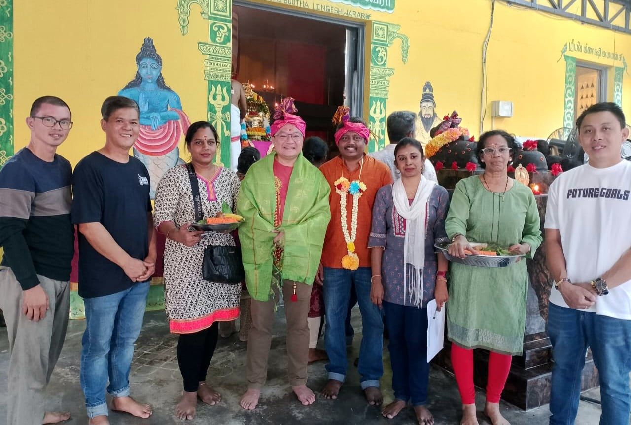 தெராத்தாய் தொகுதியிலுள்ள ஒன்பது வழிபாட்டுத் தலங்களுக்கு தலா 5,000 வெள்ளி மானியம்