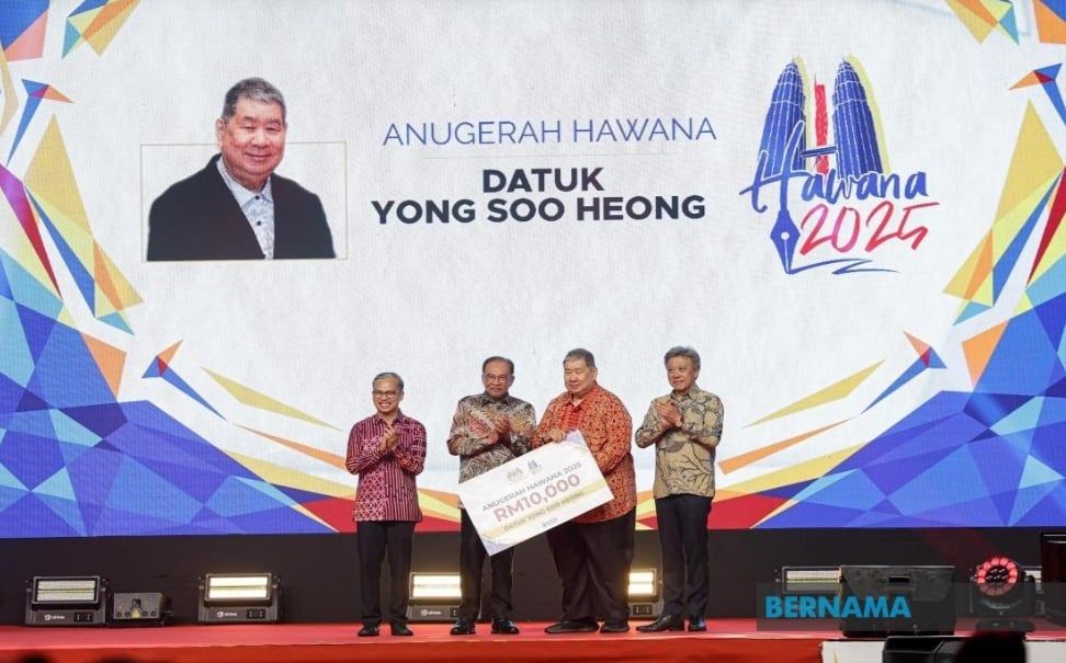 翁书雄获颁记者日奖  已故罗扎伊追授特别奖