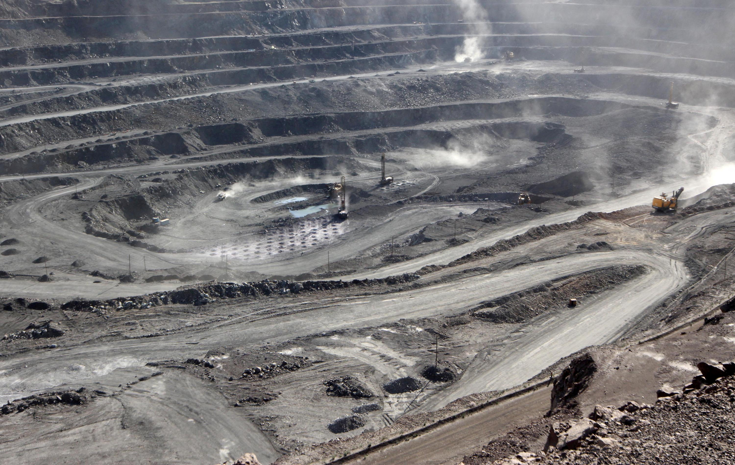 Trump says Xi agreed to let rare earth minerals flow to US