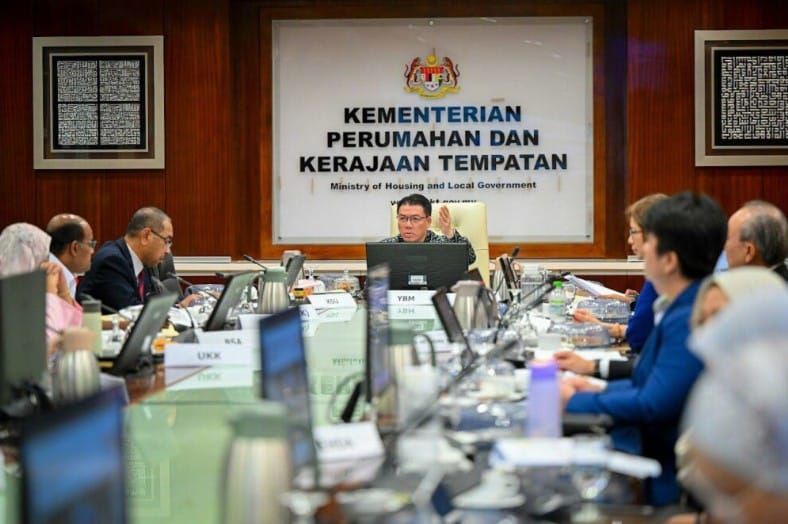 房地部获表扬减少繁文缛节  倪可敏承诺深化公务员体系改革