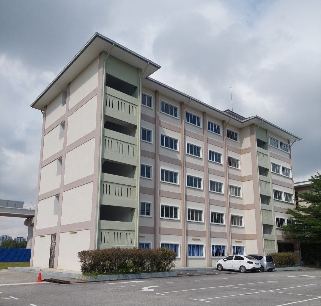 மிட்லெண்ட்ஸ் தமிழ்ப்பள்ளி மாணவர் விடுதி- சவால்களைக் கடந்து சாதனைகள் படைக்கும்