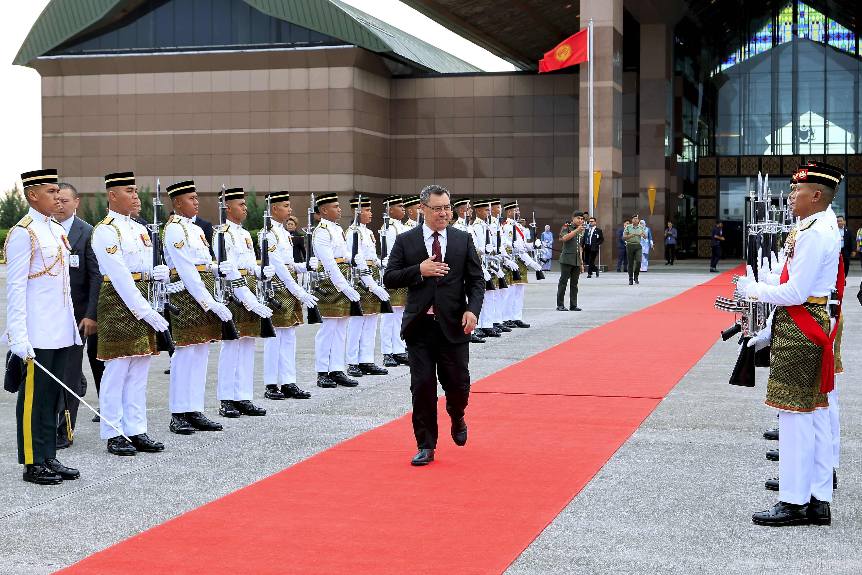 Kyrgyz President wraps up two-day official visit to Malaysia