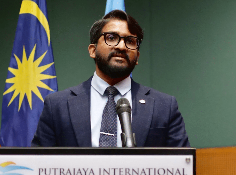 மின்னியல் சிகரெட்டின் பயன்பாட்டை தடை செய்ய வேண்டும்