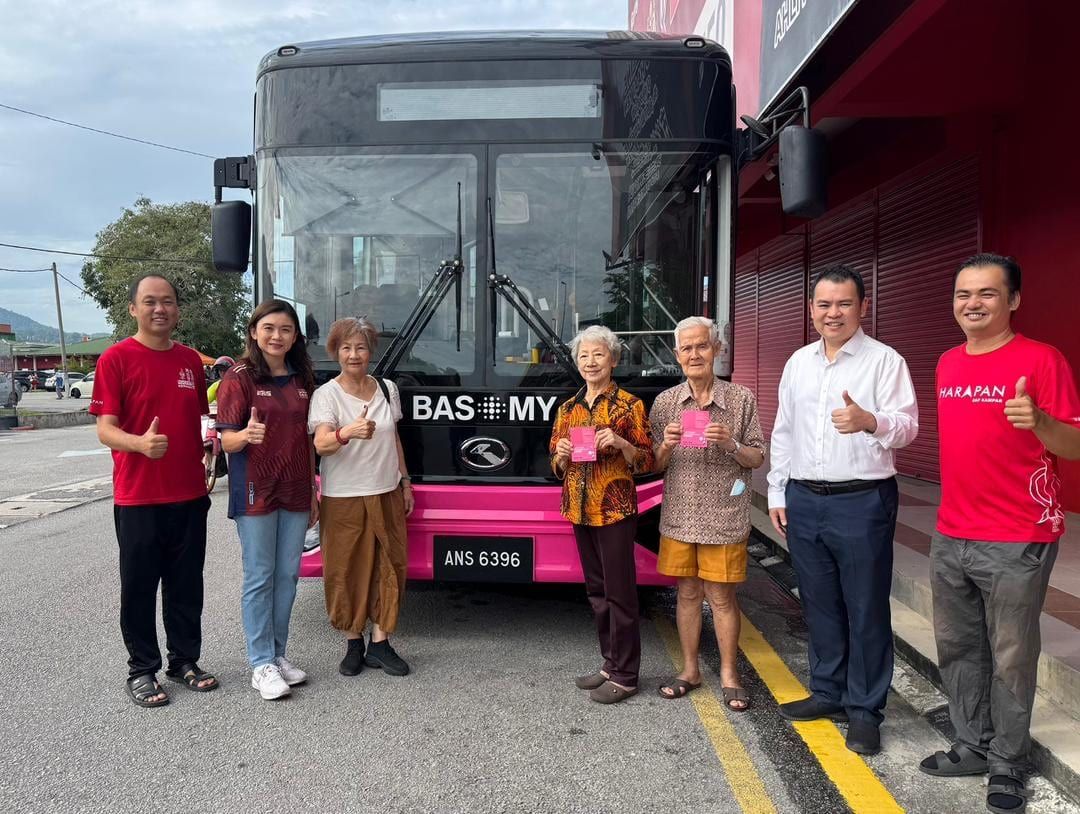 周四办粉红巴士卡注册活动   金宝国州议员提供便利