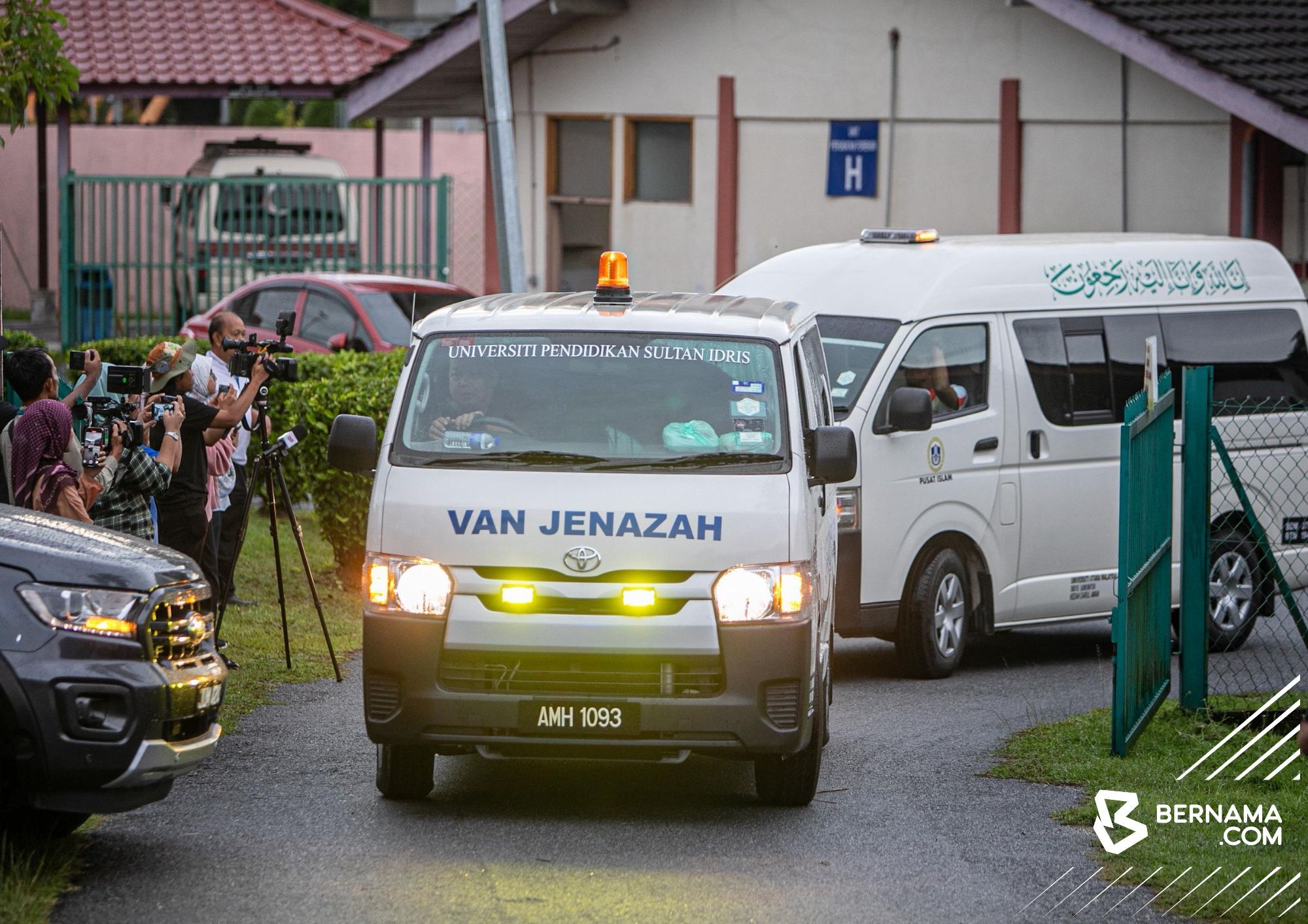 Polis terima satu rakaman detik awal nahas bas penuntut UPSI