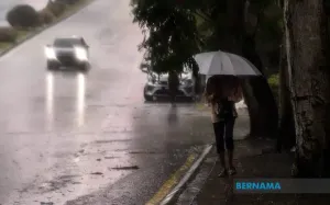 隆布玻槟雷暴警告持续至1pm 雪吉霹森东马涉局部地区