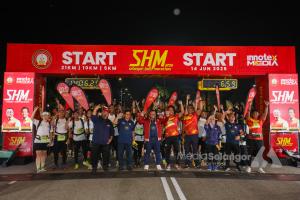 MB lepaskan peserta larian Selangor Half Marathon 2025