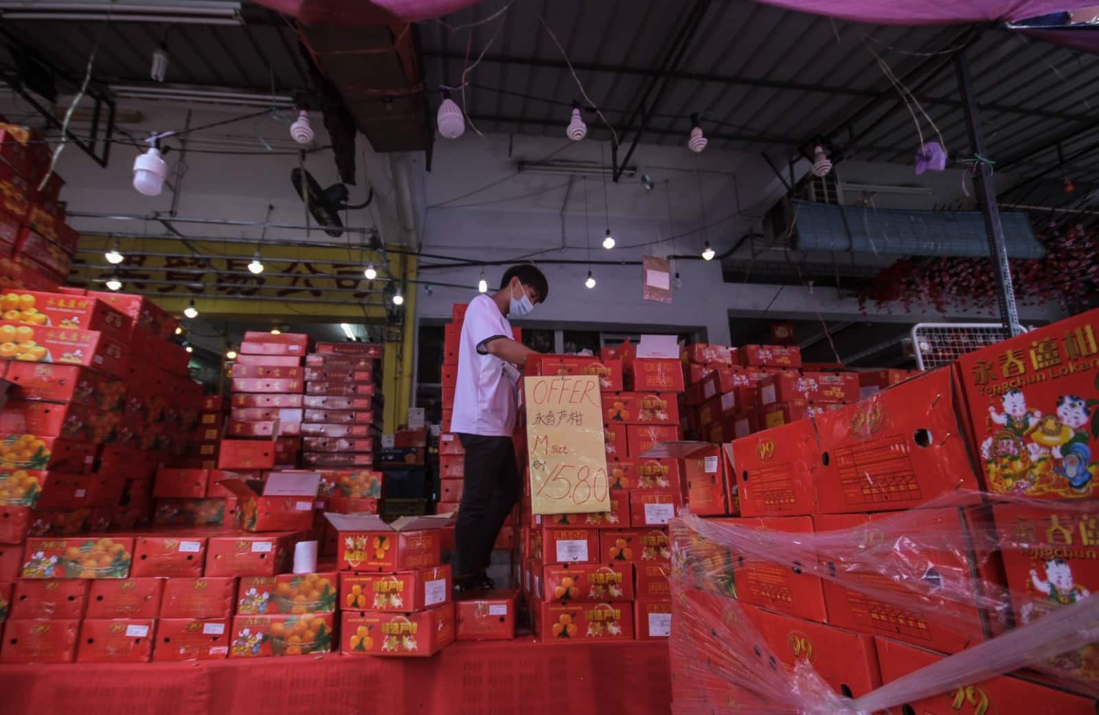 建议年柑.椰枣列SST豁免清单   李健聪：减轻民众负担