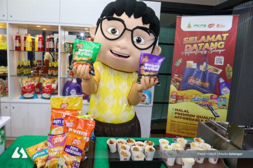 雪大臣赞益山冷冻食品　强化本地粮食供应链