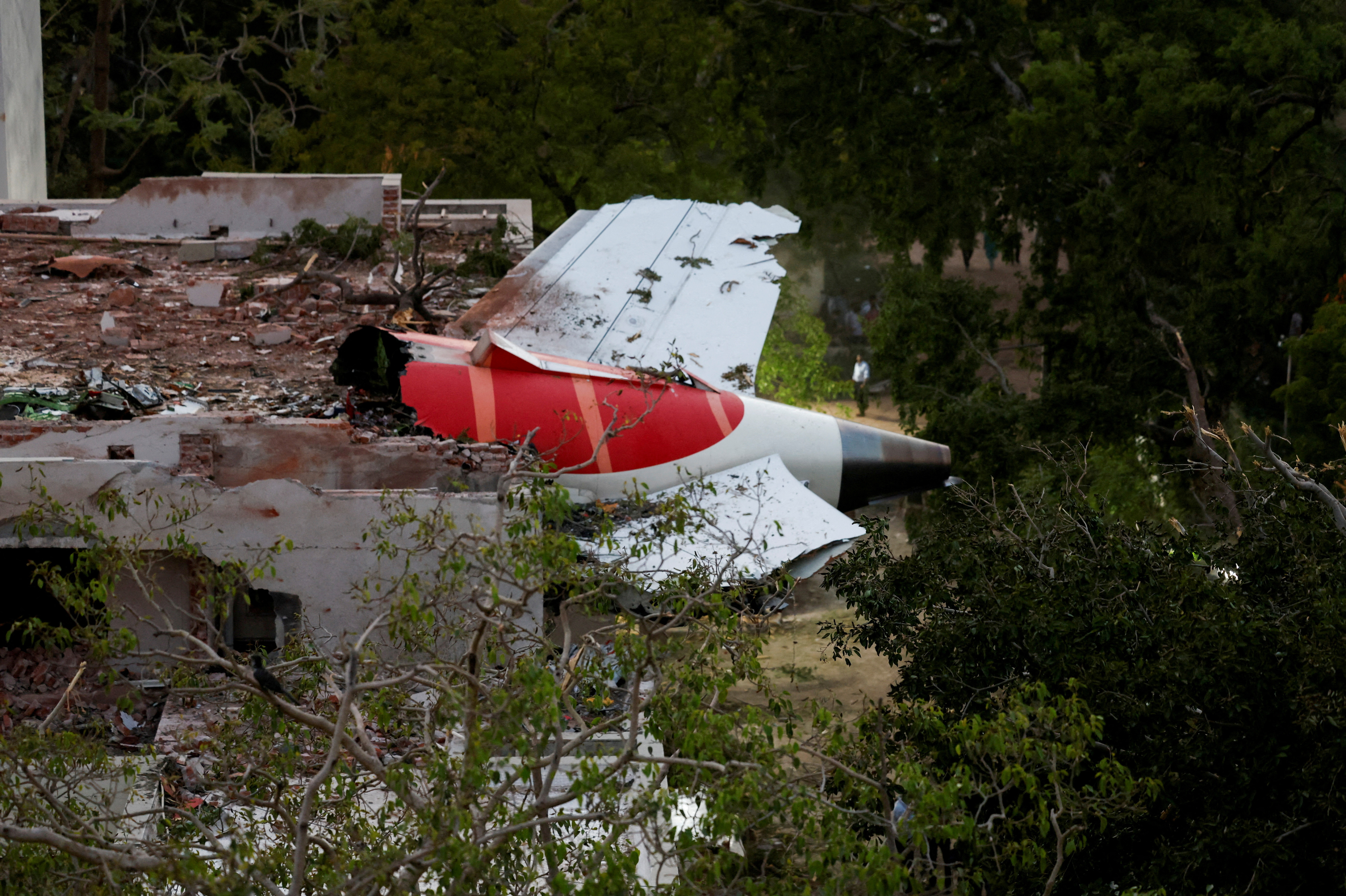 What are the fuel switches at the centre of the Air India crash probe?