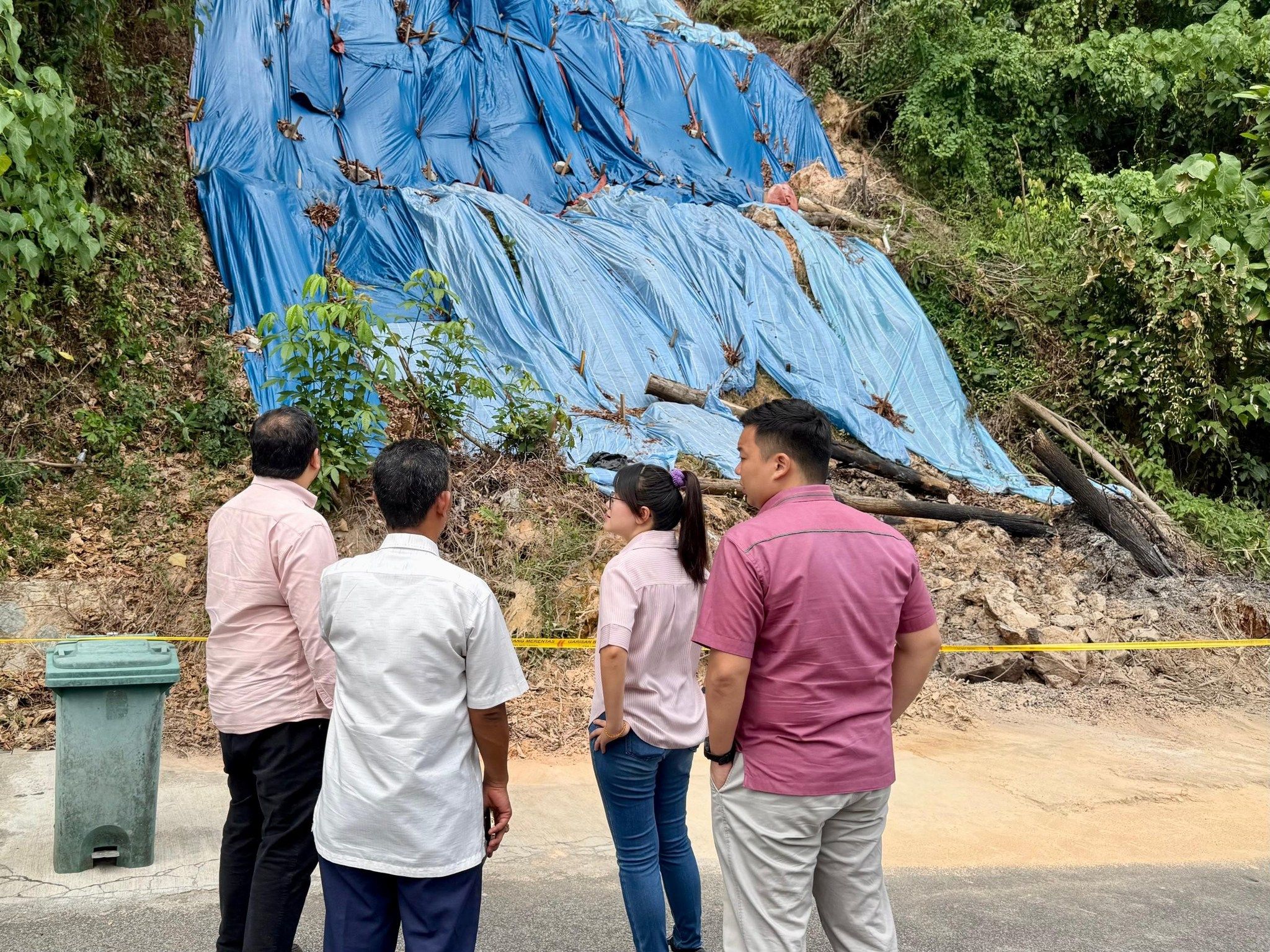 杨桃岭达丽雅路斜坡 将尽快申请紧急拨款维修