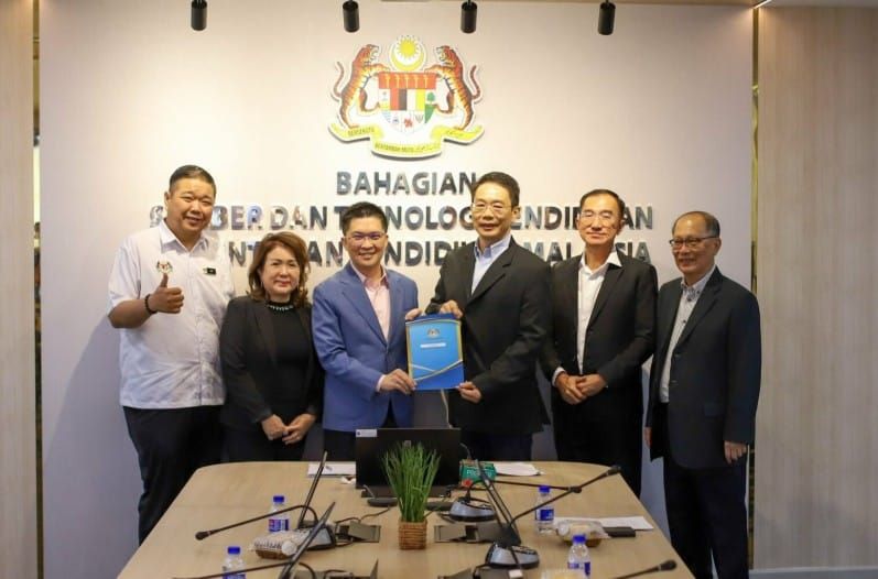 黄家和为华社捎来佳音   2华小喜获迁校批文！