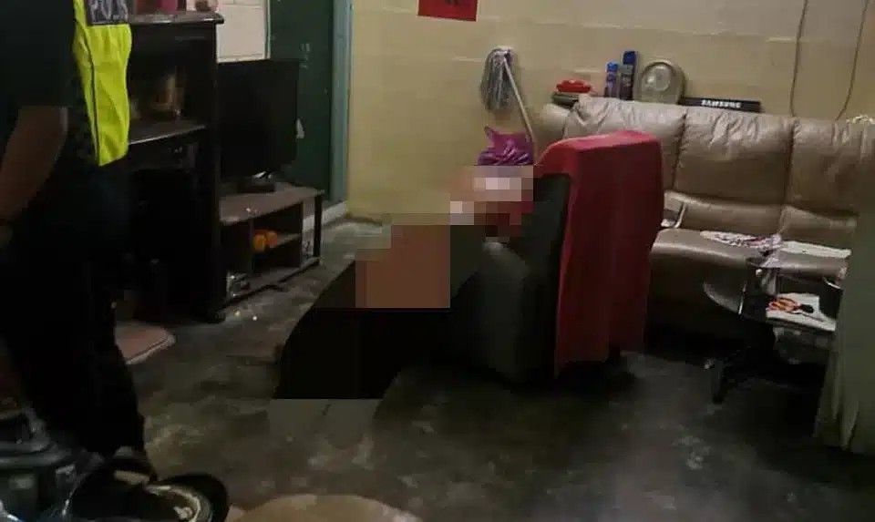 79岁独居老人 死在家中客厅