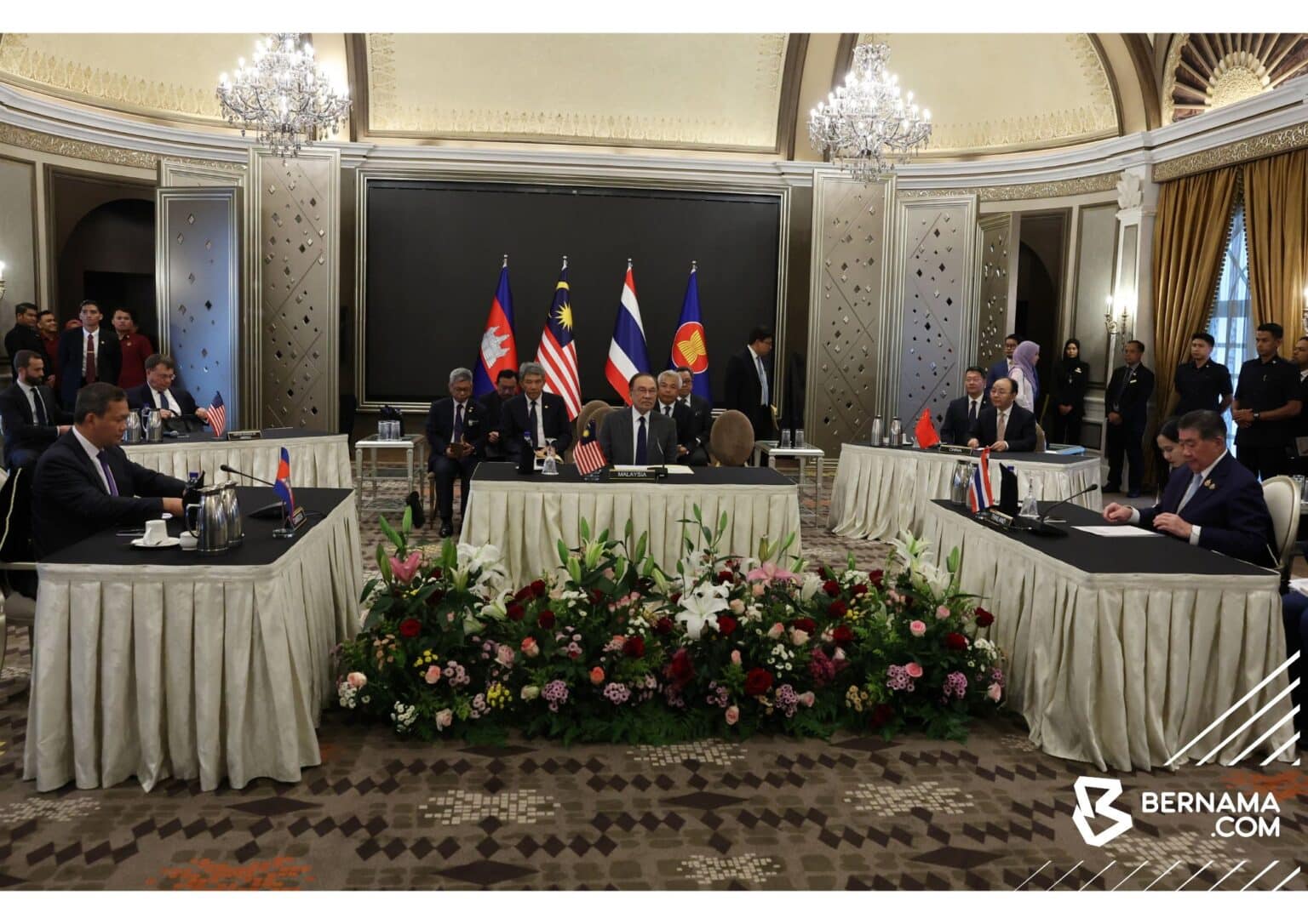 Kepimpinan Anwar damaikan Thailand-Kemboja, elak Asean berperang