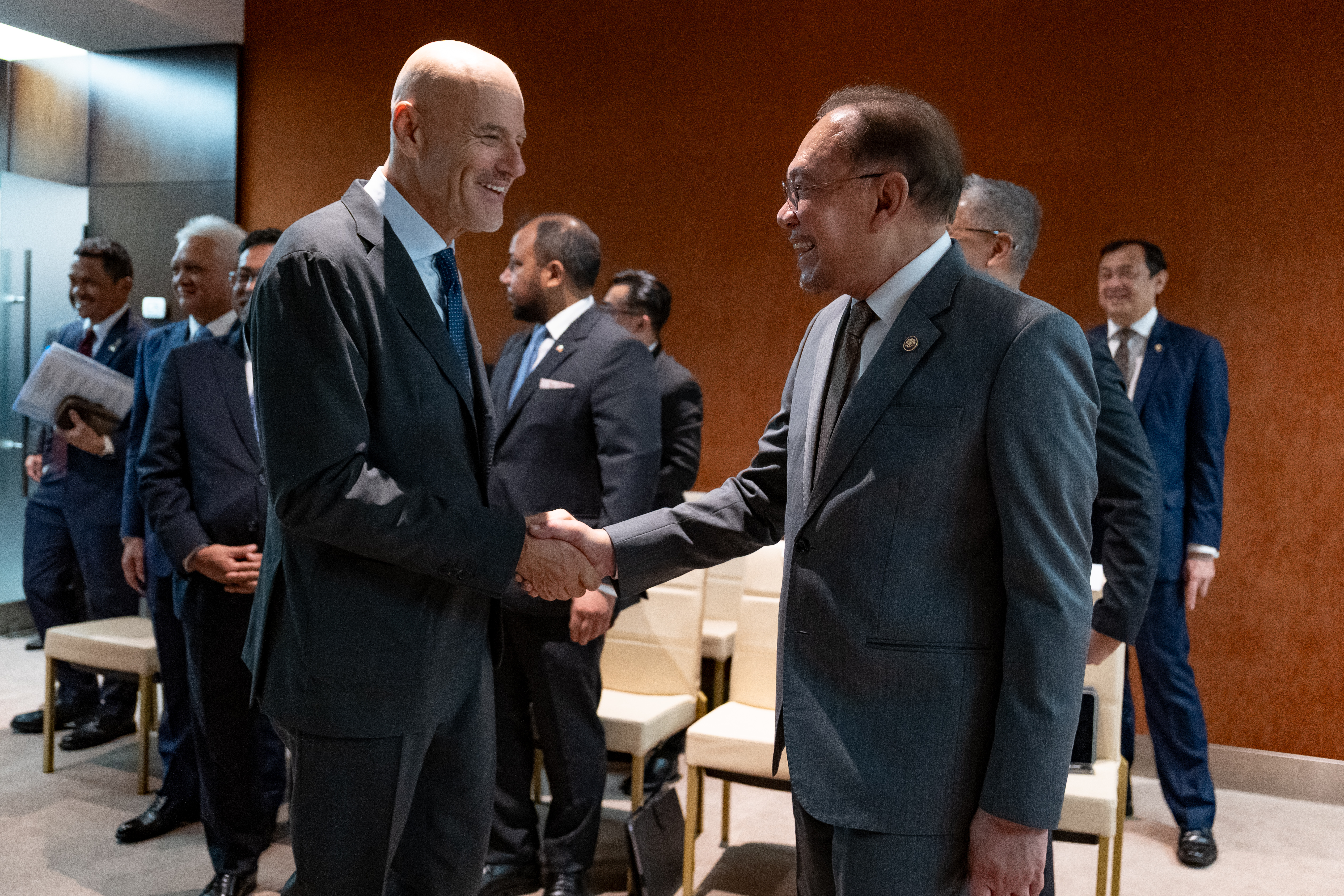 Anwar meets Italy’s industry giants