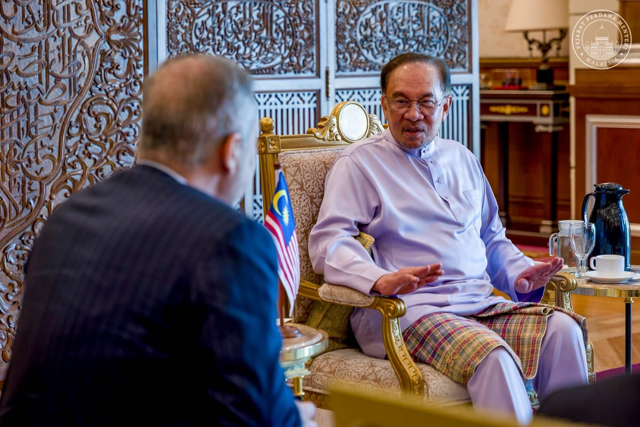 集会仅会引发民众焦虑  公青团长：首相安华地位稳固