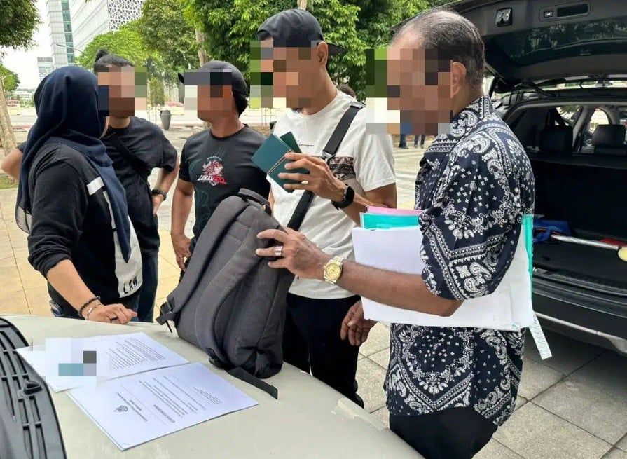 利用“假结婚”文件向长者行骗  移民局布城逮5男子助查