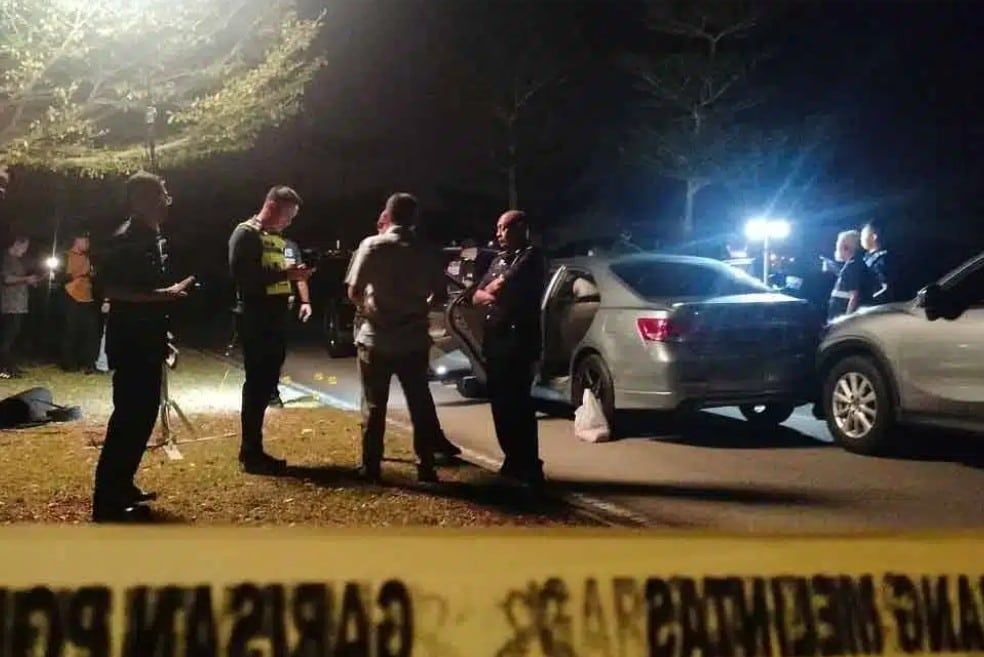 疑抢劫集团首脑与警驳火被击毙 ！