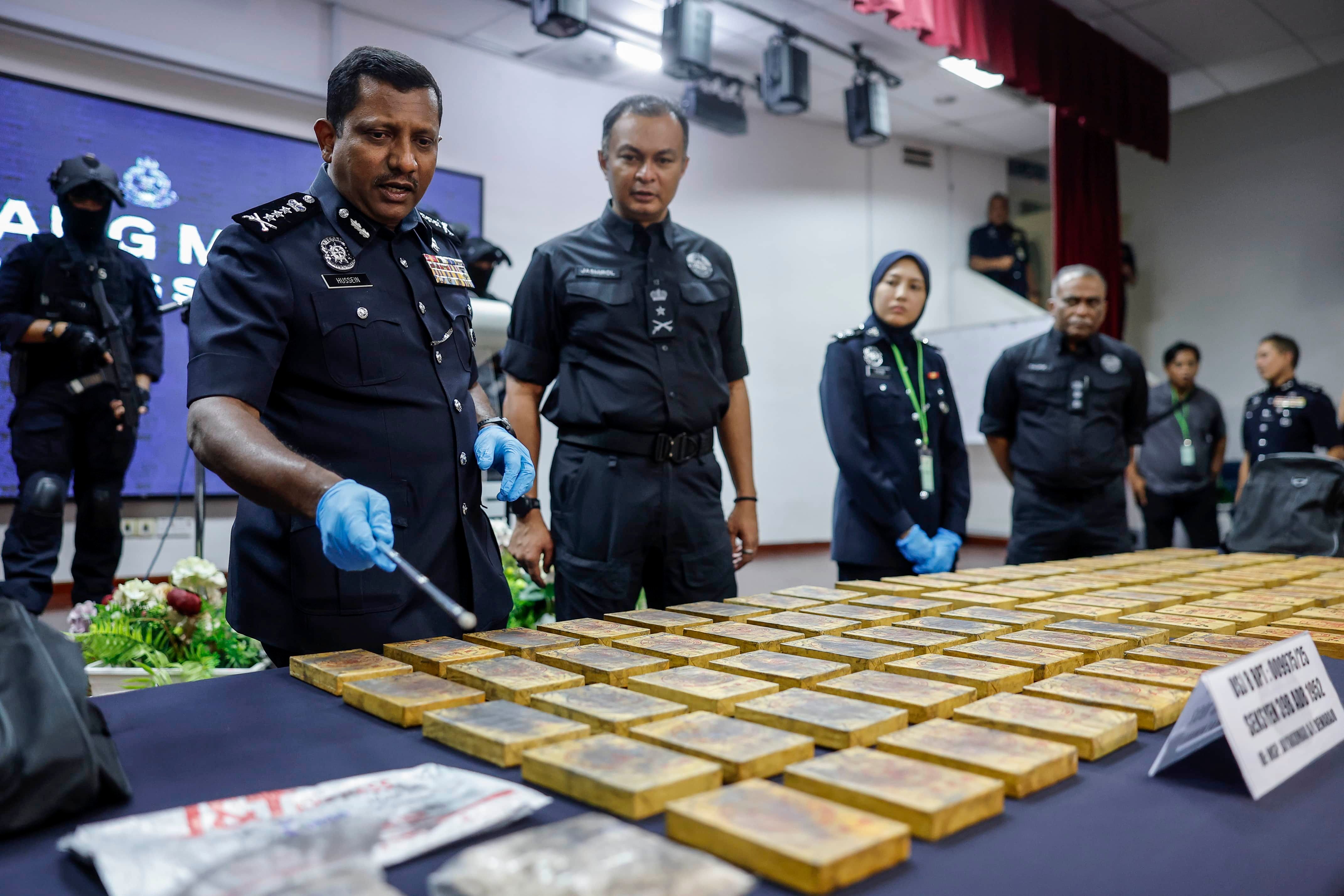 警方瓦解贩毒集团捕首脑   起获市值逾413万毒品