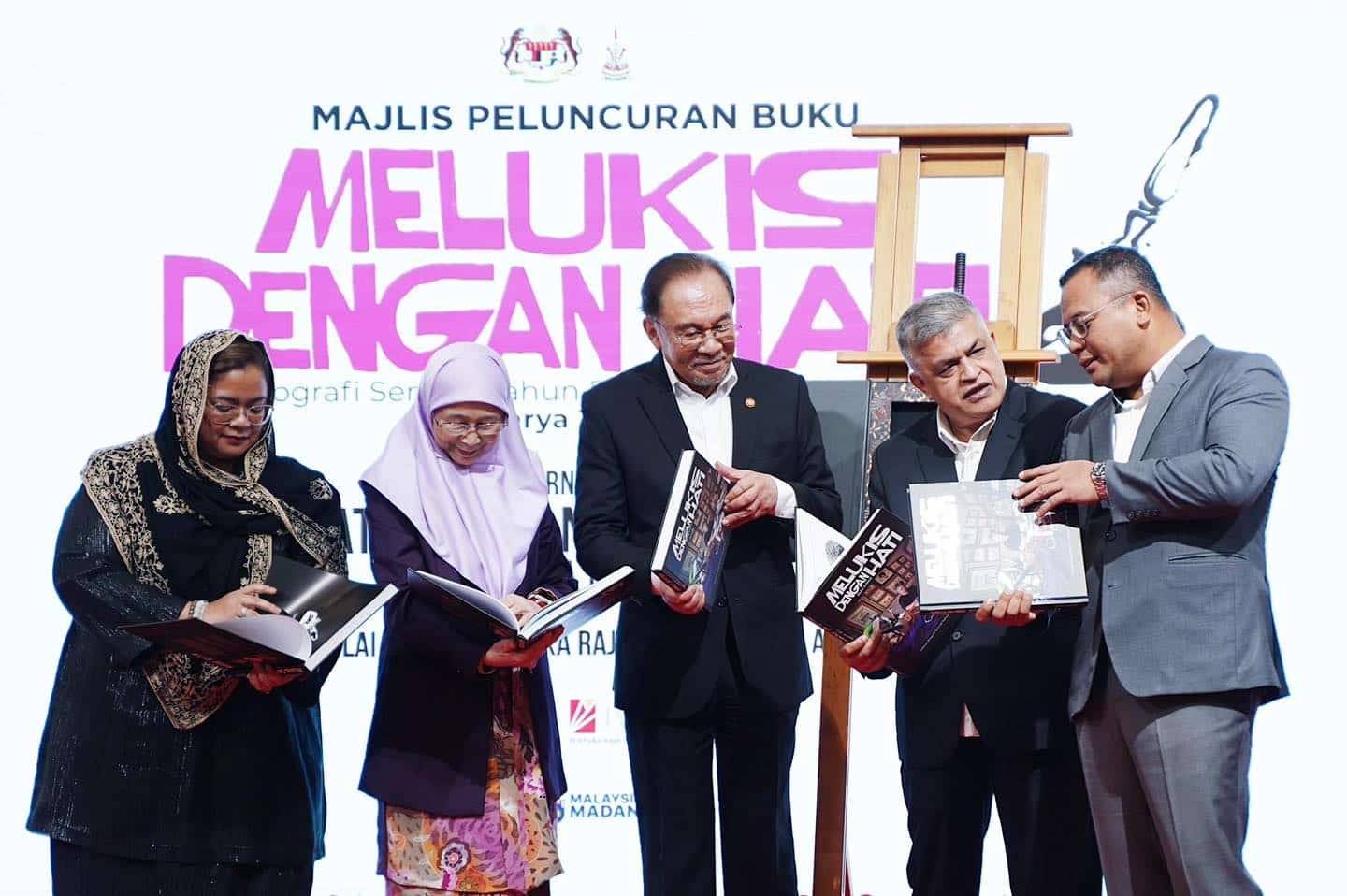 MB: Biografi seni 50 tahun Zunar rujukan penting tentang keberanian, keadilan